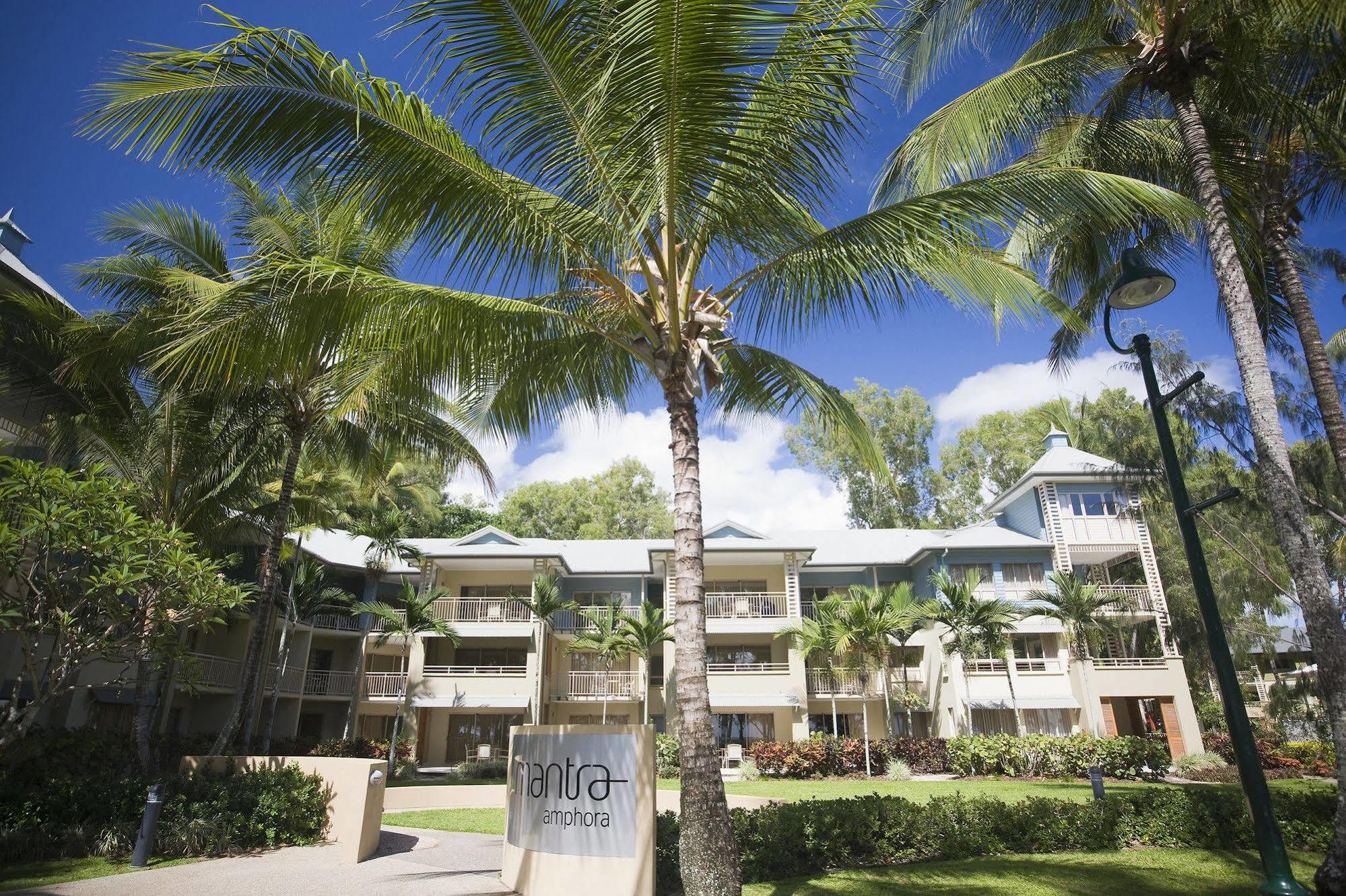 Mantra Amphora Hotel Palm Cove Exterior photo